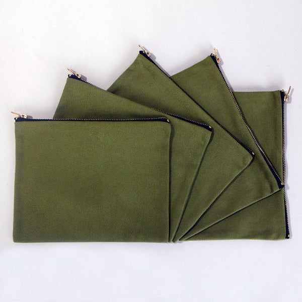 Christmas Makeup Bags Bulk – 9 Holiday & New Year 2027 Designs, Zipper Clutch 8.3" × 6" (21 × 15 cm) – Cotton Gabardine - Pamusan.com